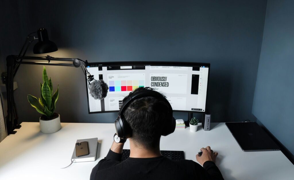 The Ultimate Guide to Setting Up an Ergonomic Workspace for Freelancers